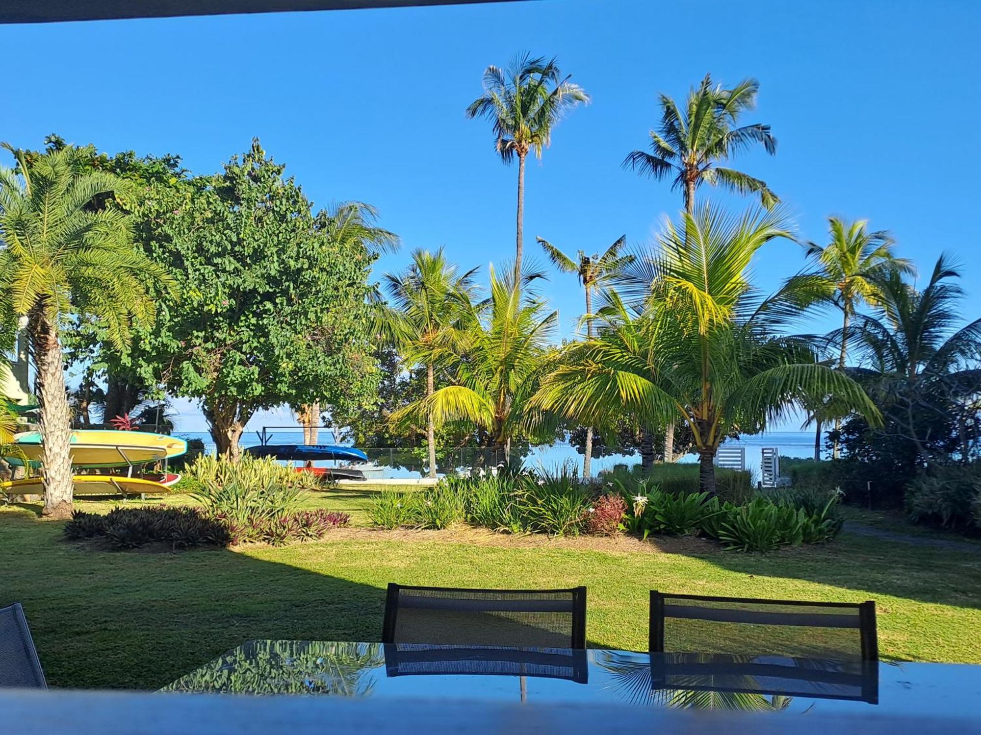 Caplage - Beachfront Ground Floor Apartment In Tamarin Bagian luar foto