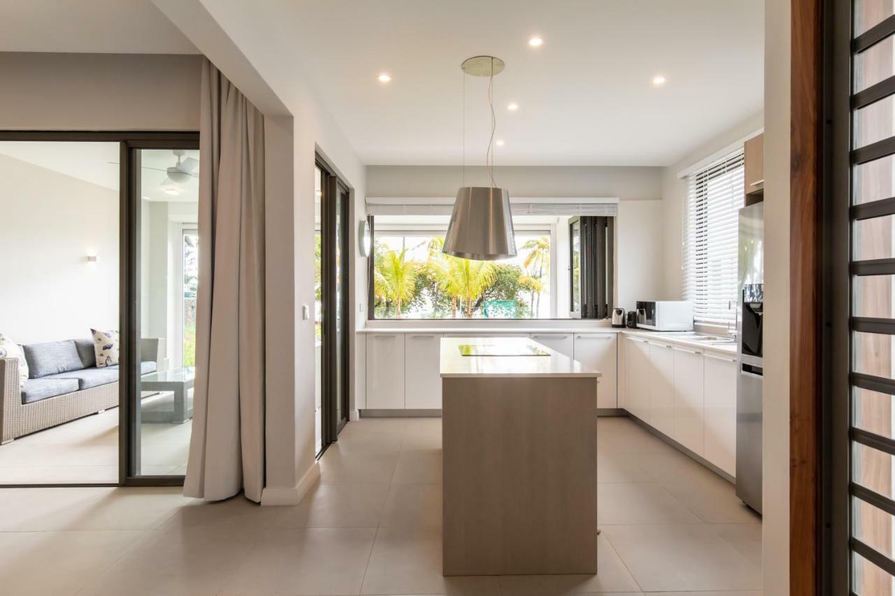 Caplage - Beachfront Ground Floor Apartment In Tamarin Bagian luar foto