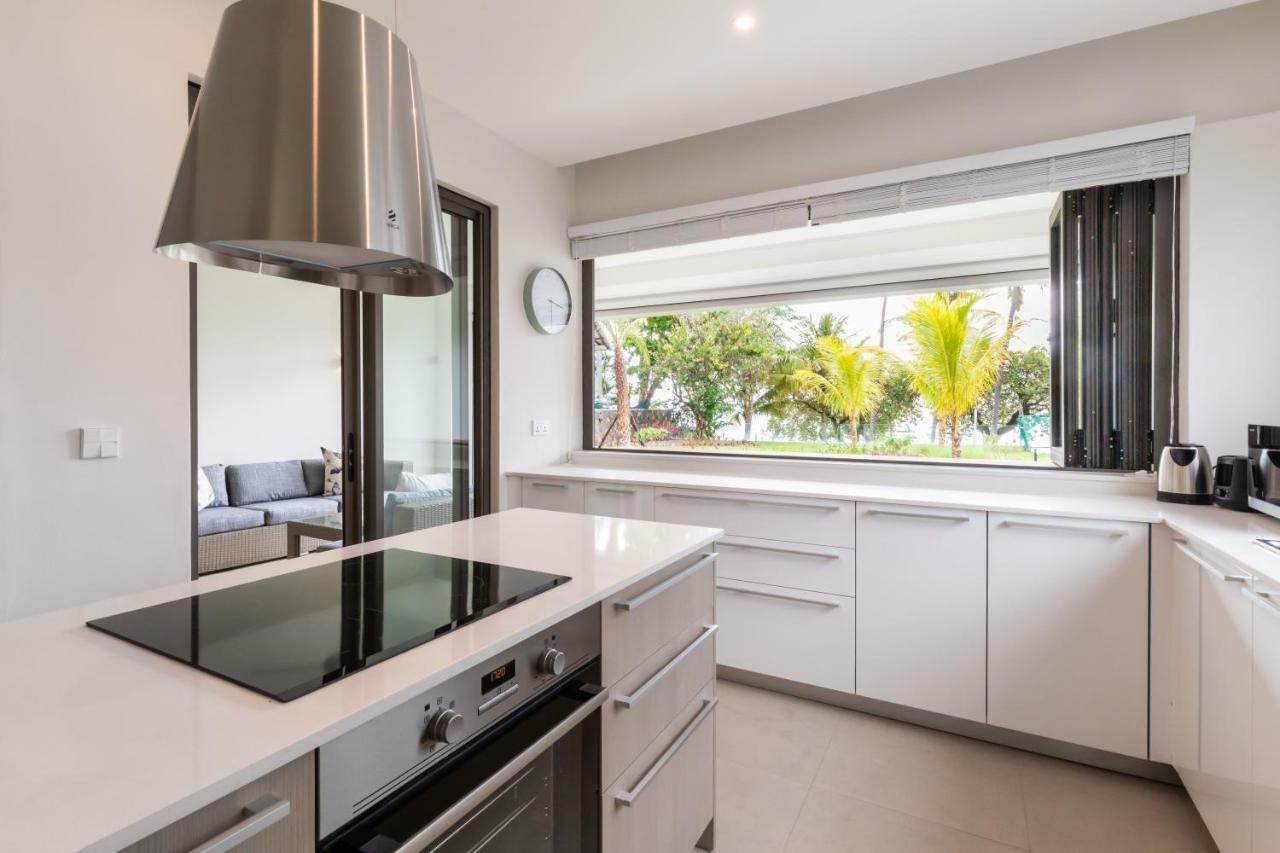 Caplage - Beachfront Ground Floor Apartment In Tamarin Bagian luar foto