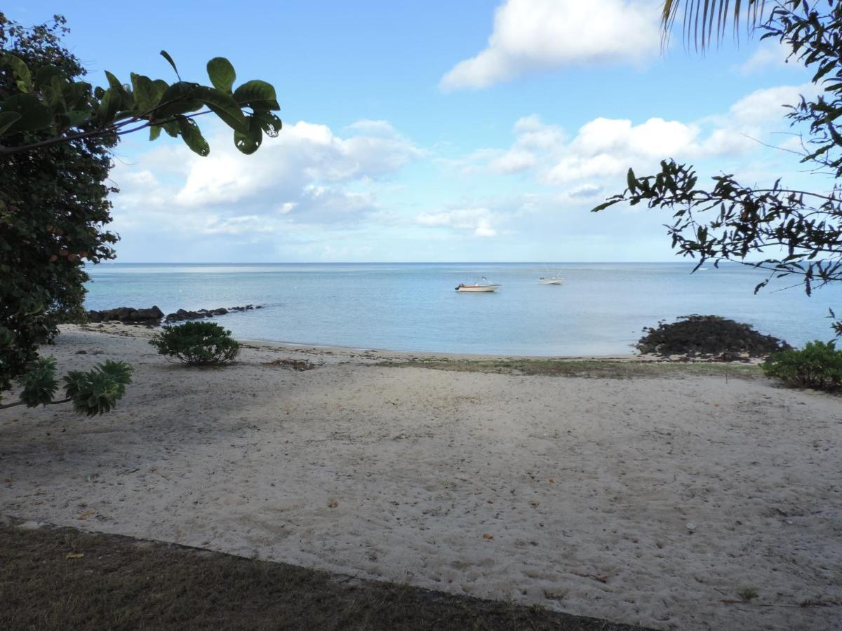 Caplage - Beachfront Ground Floor Apartment In Tamarin Bagian luar foto